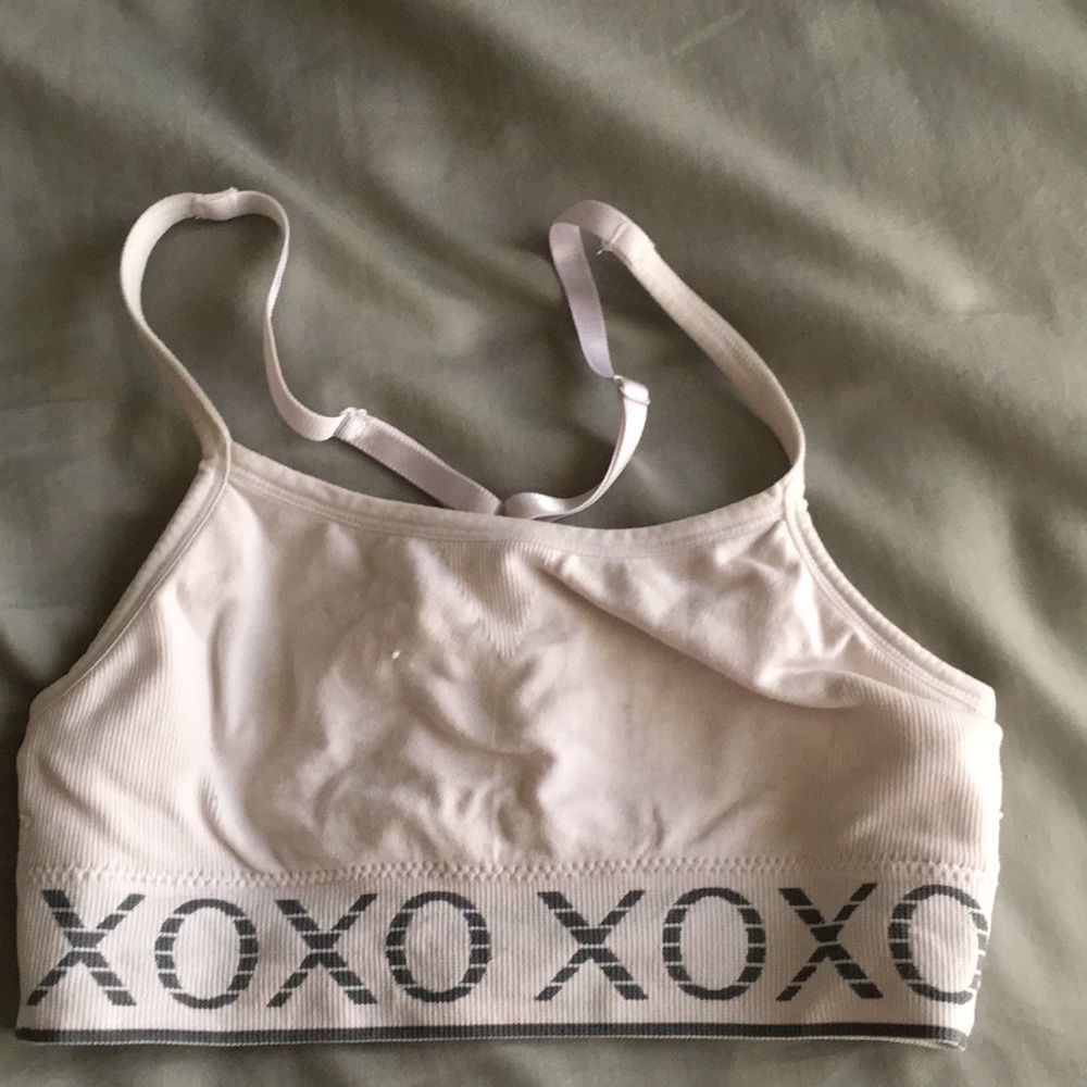 sports bra